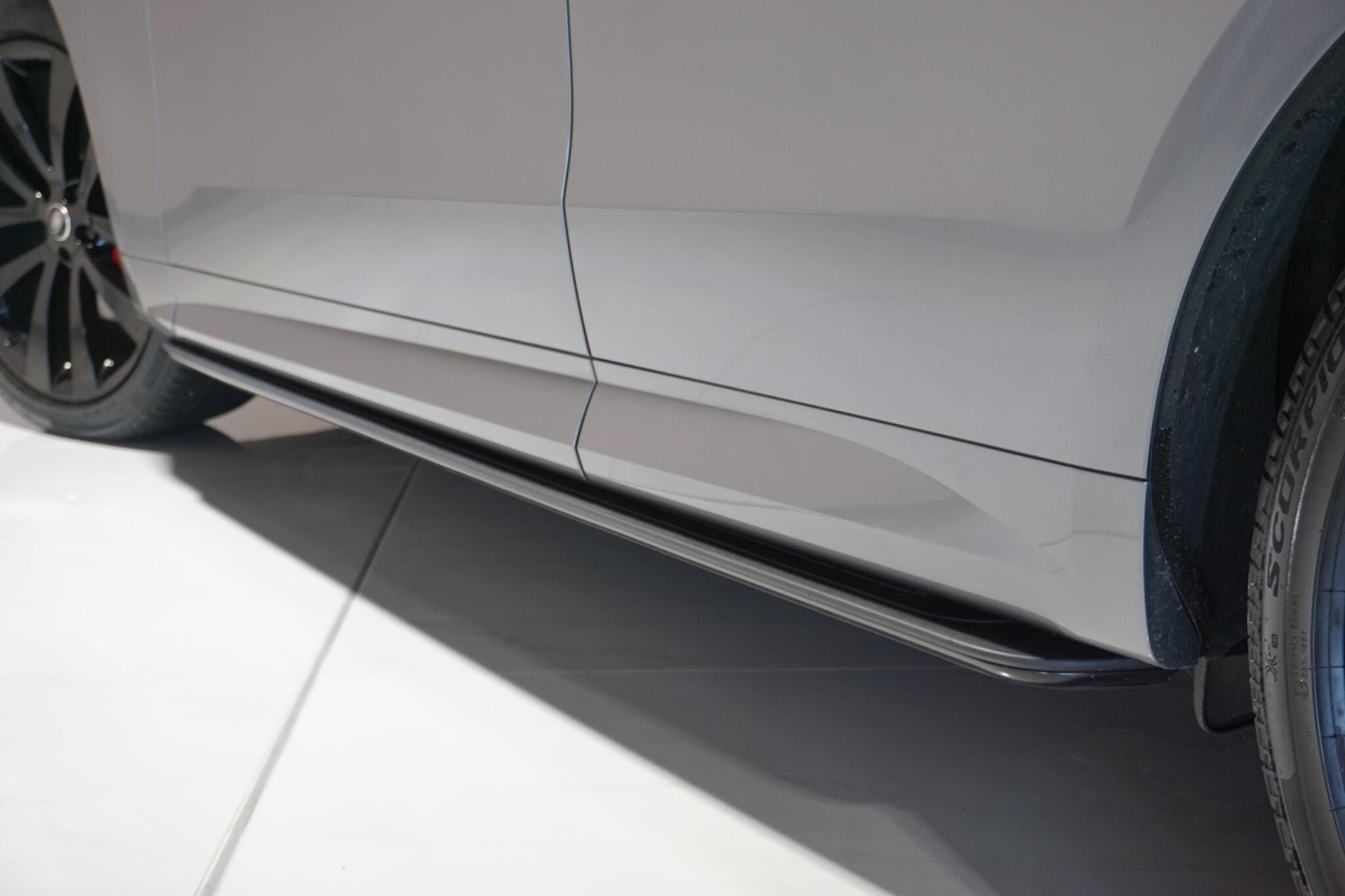 Land Rover Range Rover Sport 3.0 D300 MHEV Dynamic SE SUV 5dr Diesel Auto 4WD Euro 6 (s/s) (300 ps)